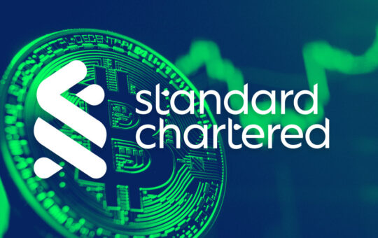 StanChart says Bitcoin strengthening its dual role as TradFi hedge and tech stock
