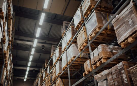 The latency trap: Smart warehouses abandon cloud for edge
