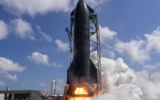 SpaceX prepares for high-stakes Starship V3 test flight next week