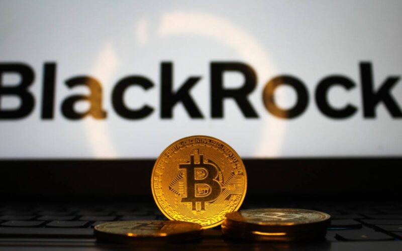 Blackrock’s $300M IBIT Exit Extends Bitcoin ETF Outflow Streak to 8 Days