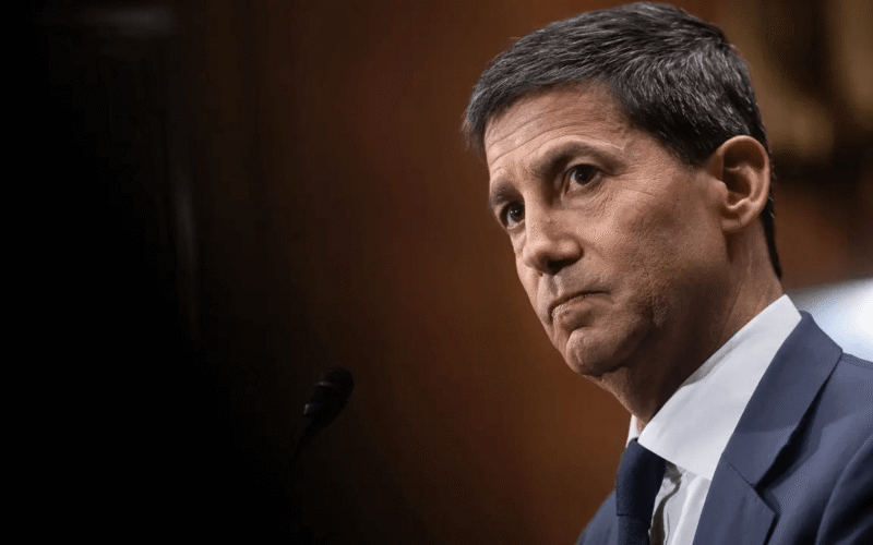 Fed Chair Warns Crypto Is on Its Own