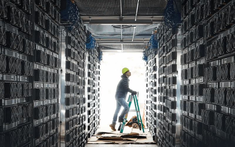 Bitcoin Hashrate Enters First Bear Market as AI Pulls Miners Away